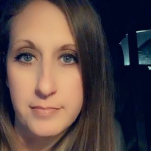 Meet your Posher, Alison